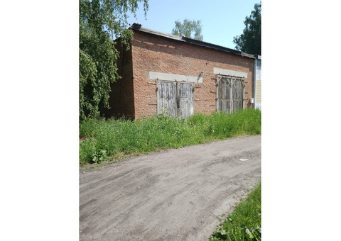 Нежилое помещение (склад, гараж) площадью 131.6 кв.м.